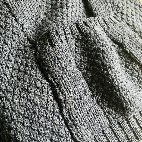 L. L. Bean Vintage Chunky Blue Wool Crew Neck Sweater EUC - Picture 3 of 6